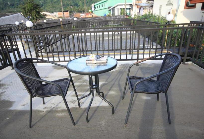 فندق Phannarai House