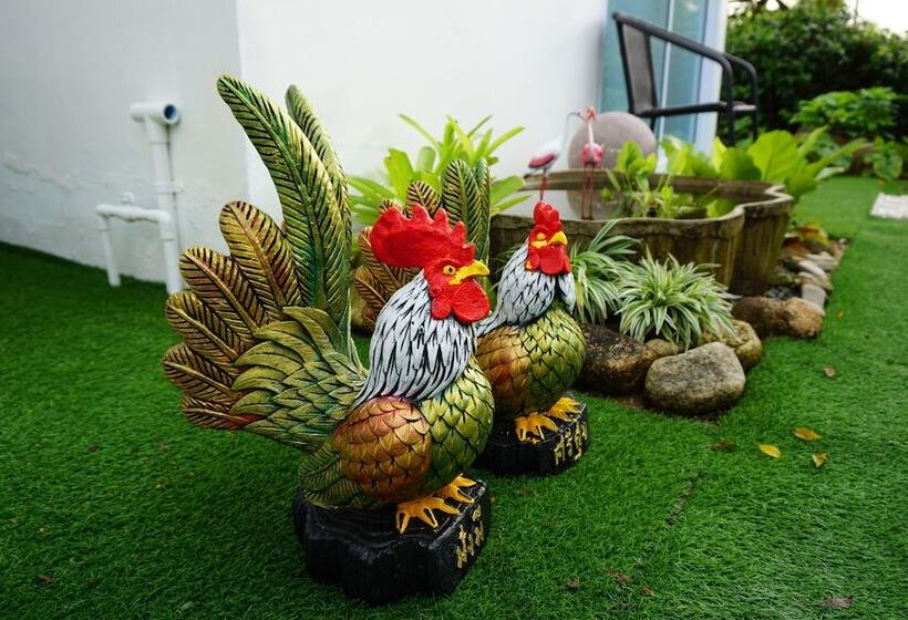 فندق Phannarai House