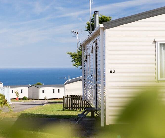 Отель Tencreek Holiday Park