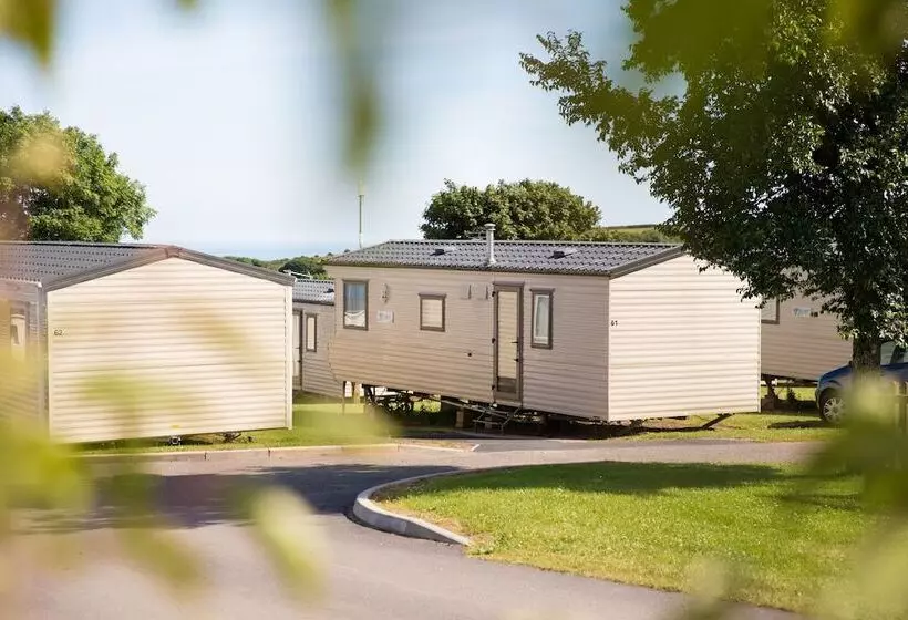 Hotelli Tencreek Holiday Park