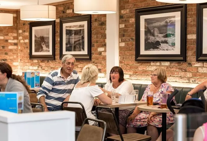 Hotelli Tencreek Holiday Park