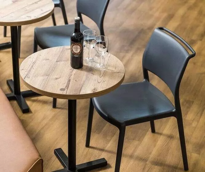 Hotelli Tencreek Holiday Park