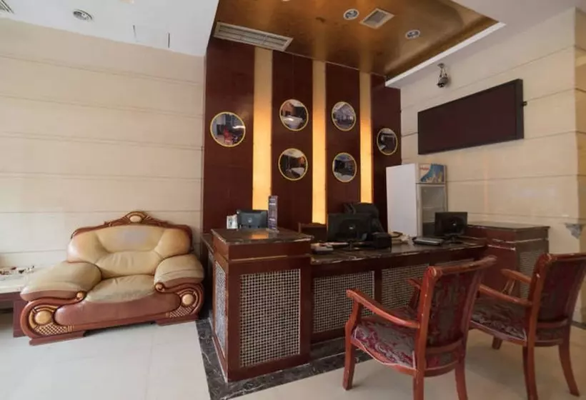 Panda Cub Hotel China West Normal University Branch