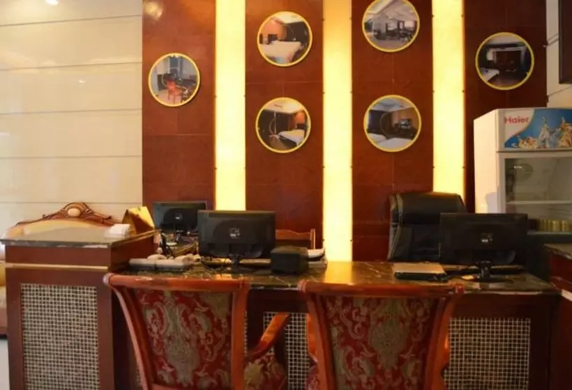 Panda Cub Hotel China West Normal University Branch