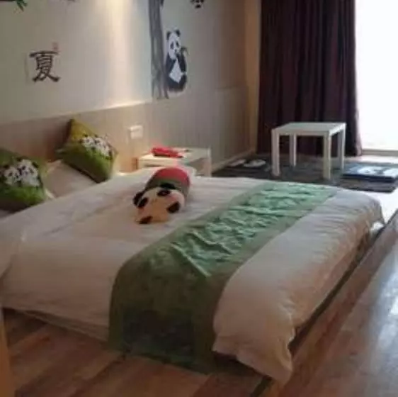 Panda Cub Hotel China West Normal University Branch