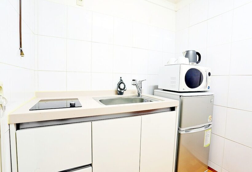 פנסיון Jeju Beach House