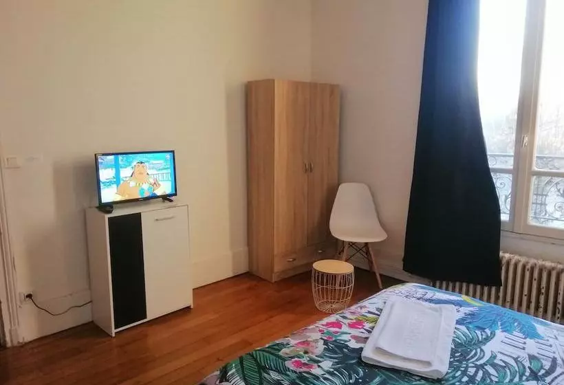 Pension  La Meuliere De Sannois