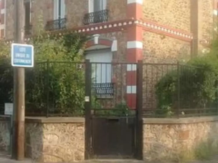 Pension  La Meuliere De Sannois