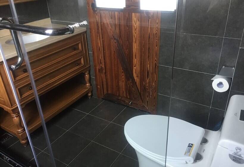 Pansiyon The Yard Guesthouse