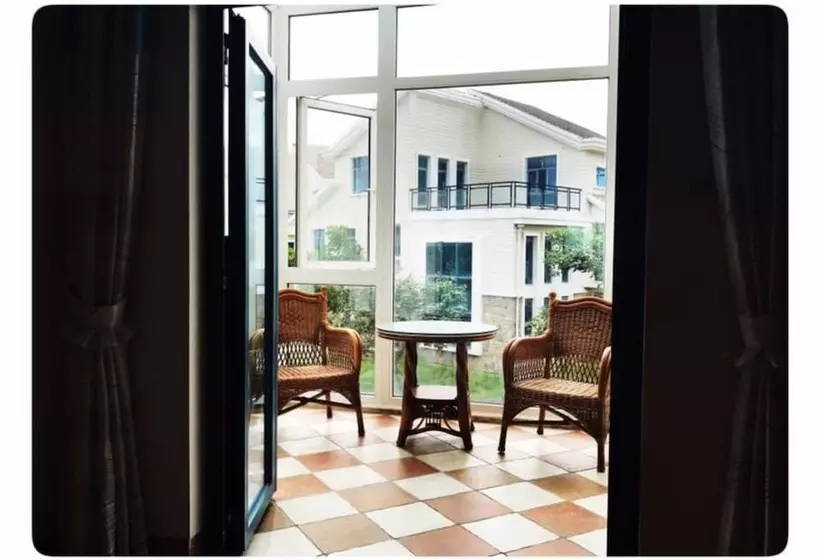 پانسیون The Yard Guesthouse