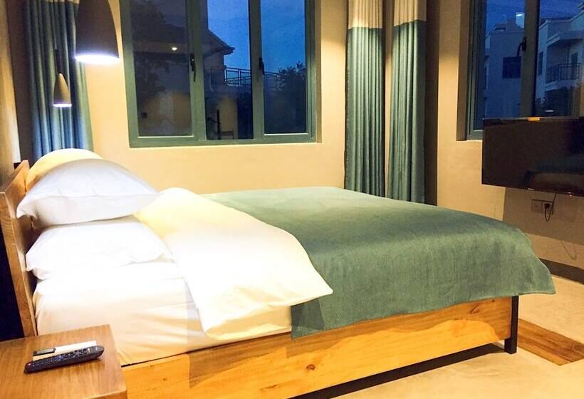 Pansiyon The Yard Guesthouse