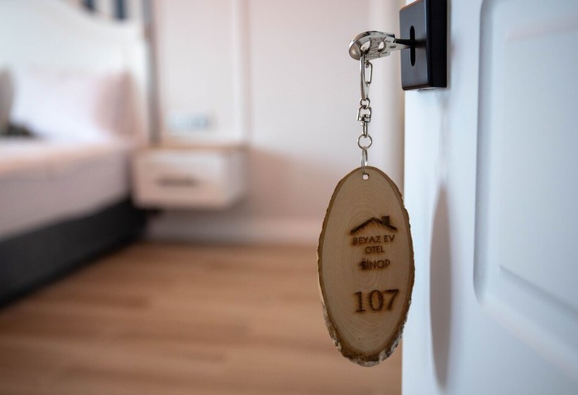 مبيت وإفطار Beyaz Ev