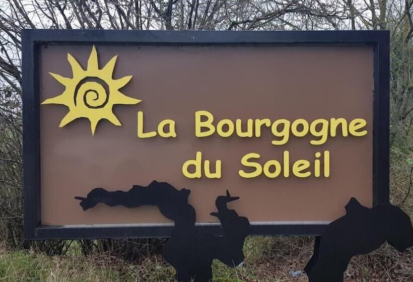 تختخواب و صبحانه Les Crays De Levigny