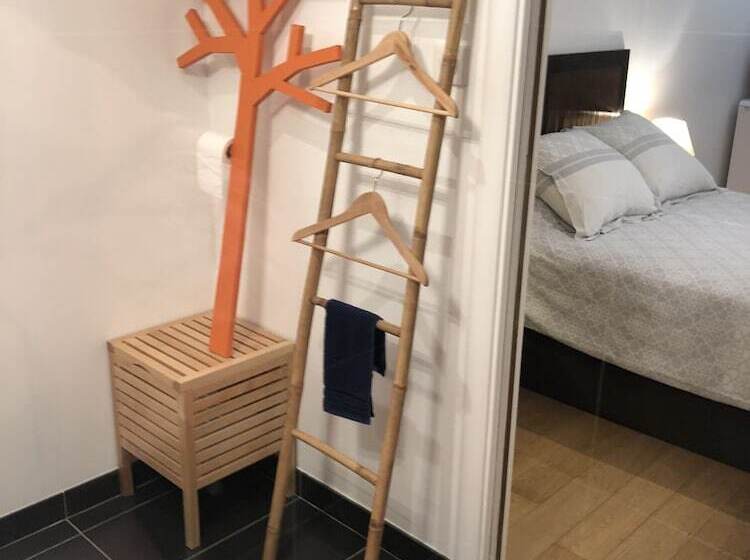 تختخواب و صبحانه Les Crays De Levigny