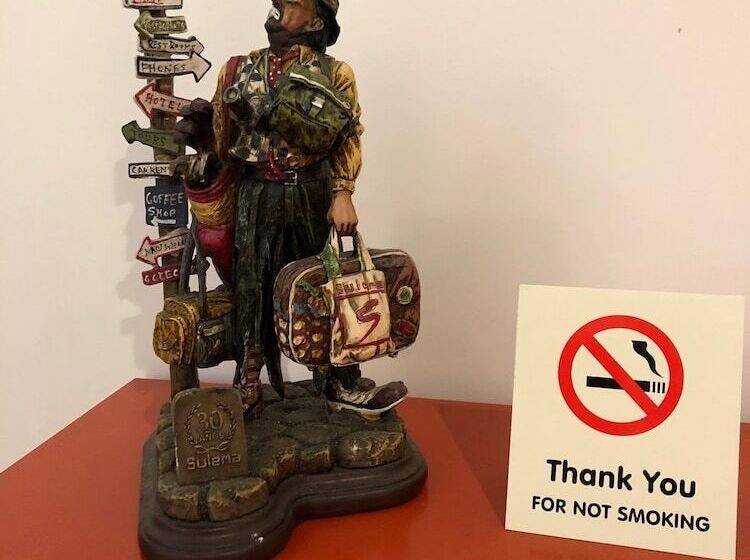 تختخواب و صبحانه Les Crays De Levigny