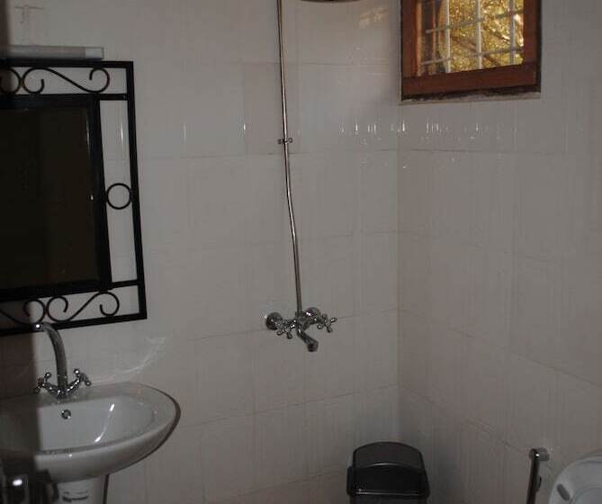 تختخواب و صبحانه Saruni River Lodge