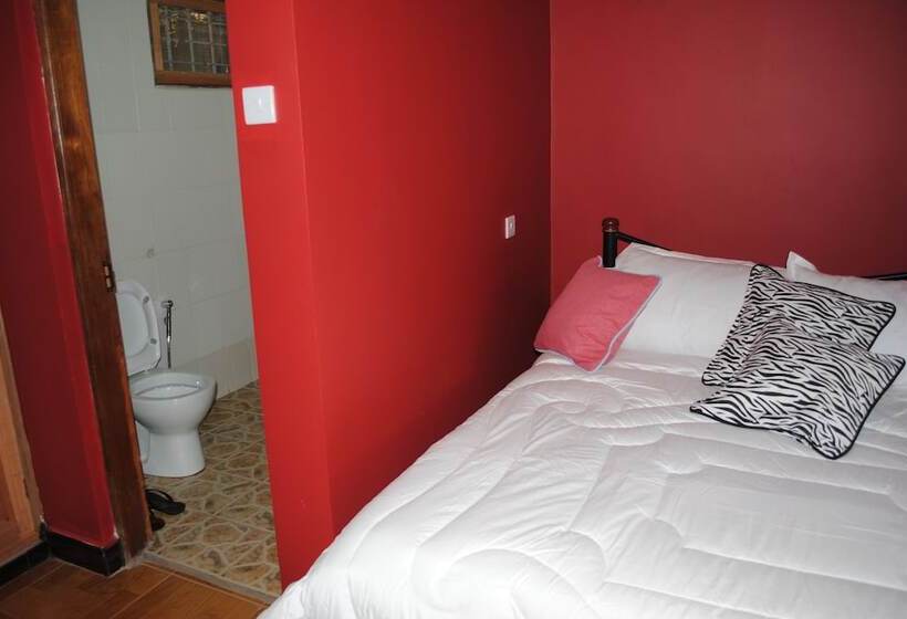 تختخواب و صبحانه Saruni River Lodge