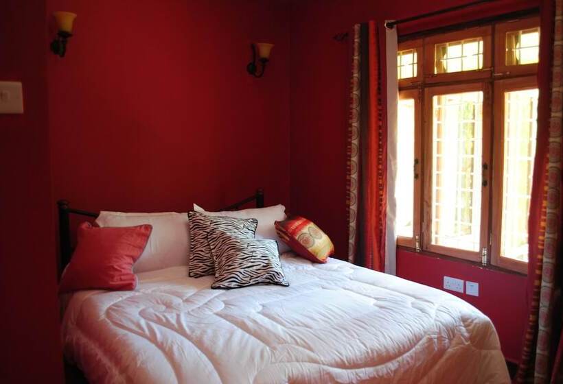 تختخواب و صبحانه Saruni River Lodge