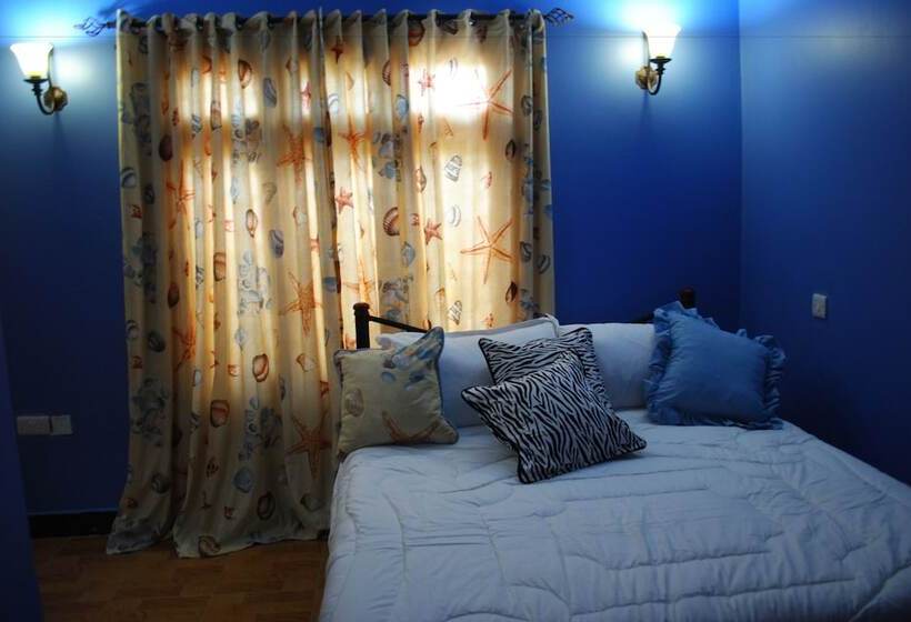 تختخواب و صبحانه Saruni River Lodge