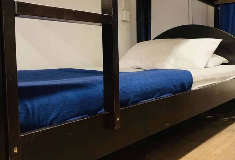 Cookoobird Home   Hostel