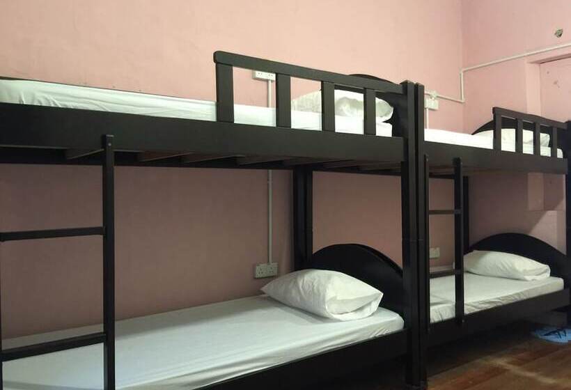 Cookoobird Home   Hostel