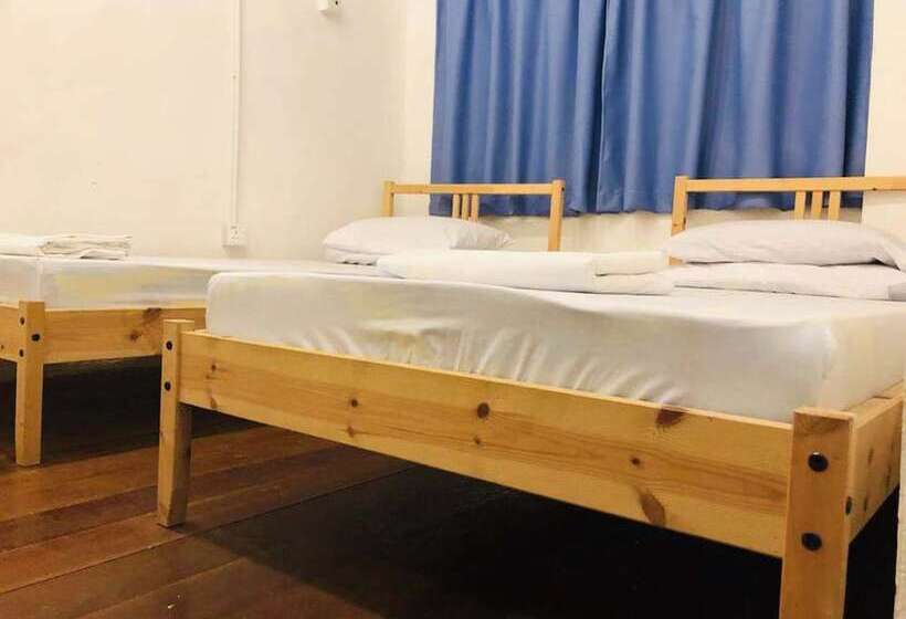 Cookoobird Home   Hostel