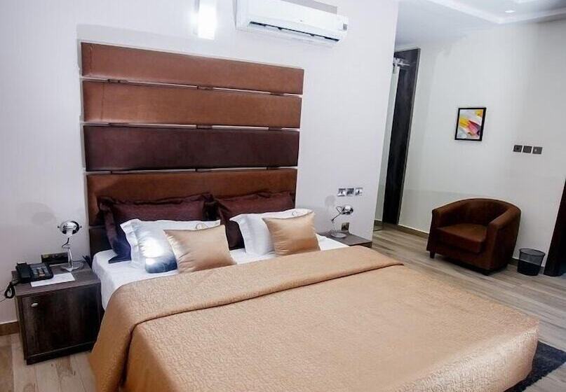 Gei8 Hotels & Lounge