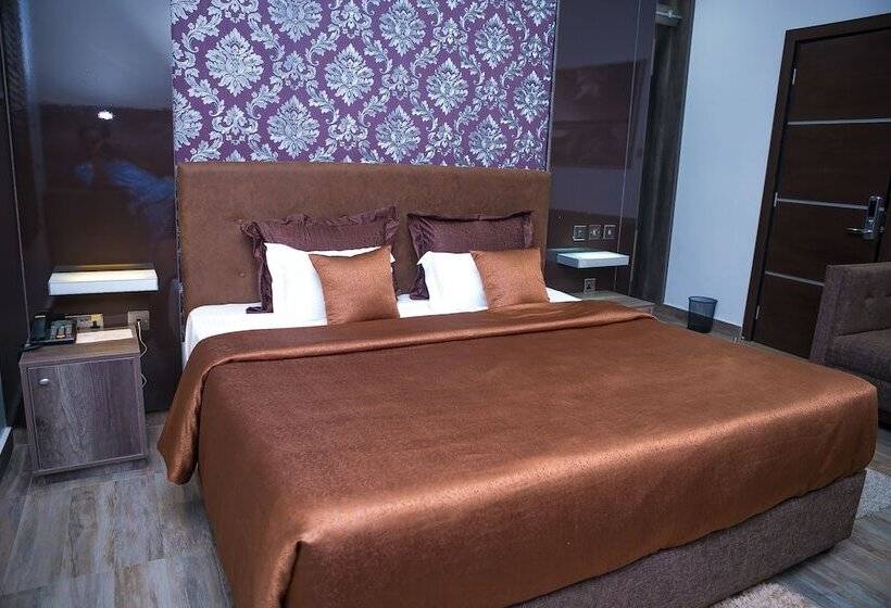 Gei8 Hotels & Lounge