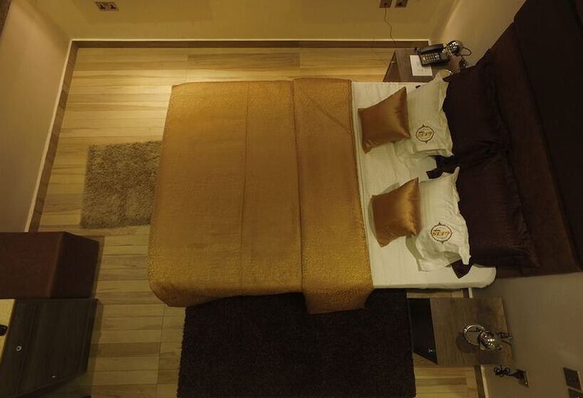 Gei8 Hotels & Lounge