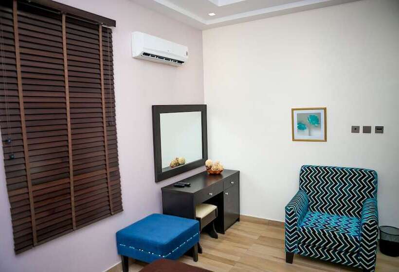 Gei8 Hotels & Lounge