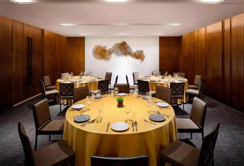 هتل Fairfield By Marriott Taichung