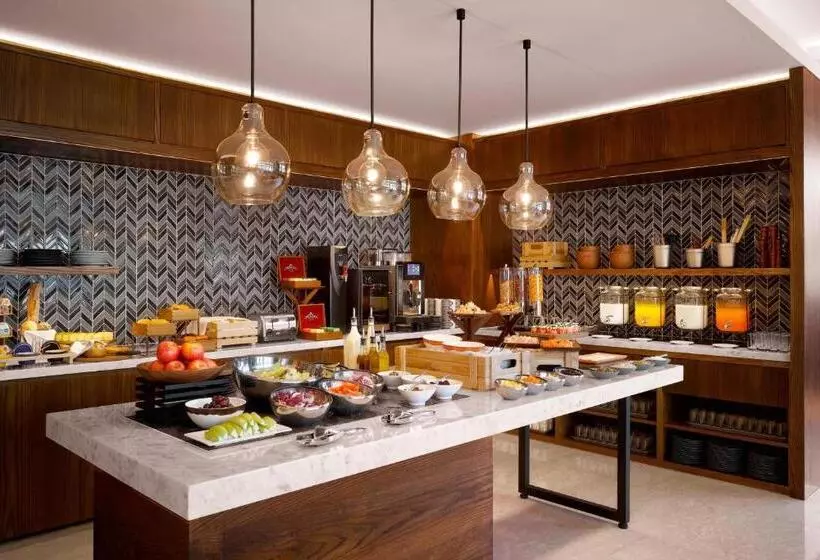 هتل Fairfield By Marriott Taichung