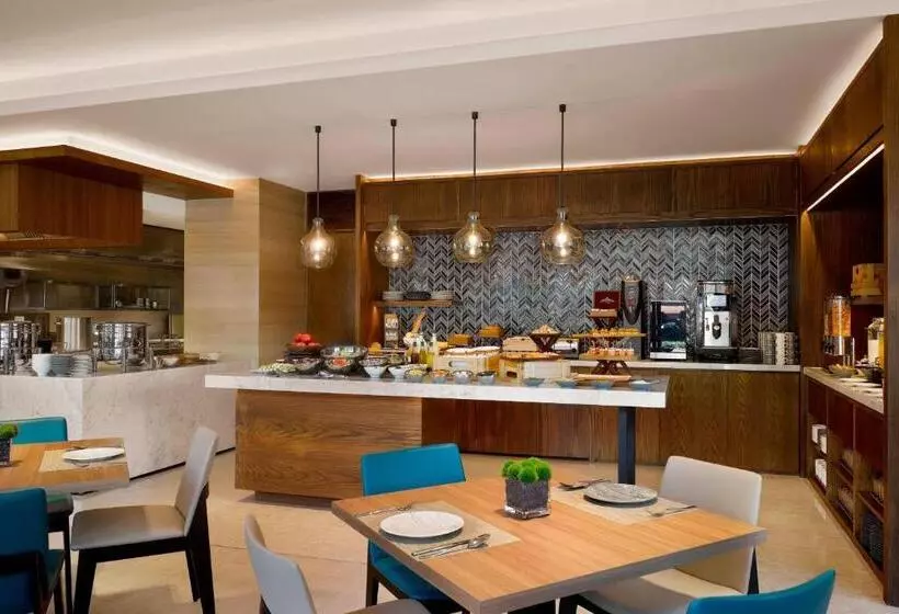 هتل Fairfield By Marriott Taichung