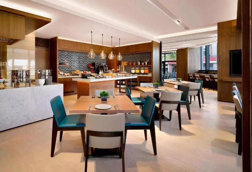 هتل Fairfield By Marriott Taichung