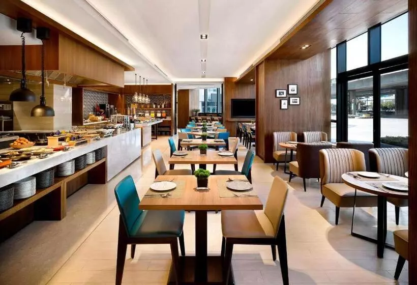 هتل Fairfield By Marriott Taichung