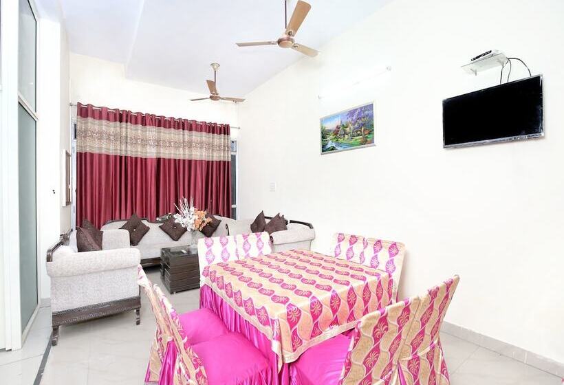 Hotell Gaurav Residency By Oyo