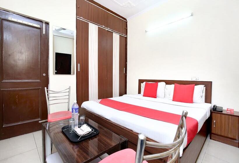 Hotell Gaurav Residency By Oyo