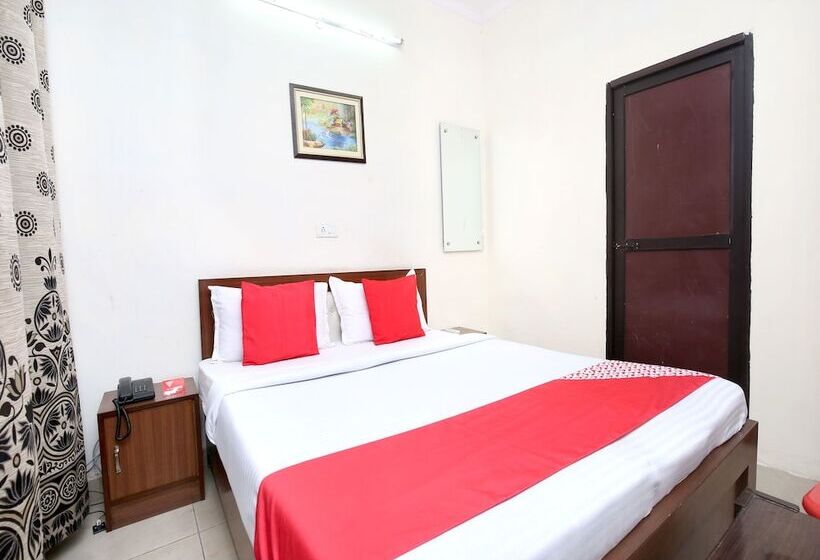 Hotell Gaurav Residency By Oyo