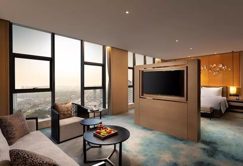 ホテル Ramada Plaza Wyndham Xiangyang Xiangzhou