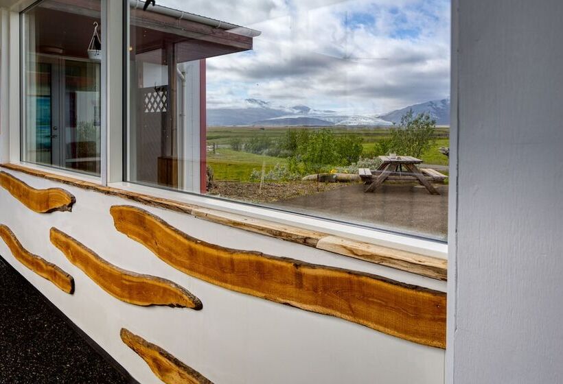 پانسیون Brunnholl Country Guesthouse