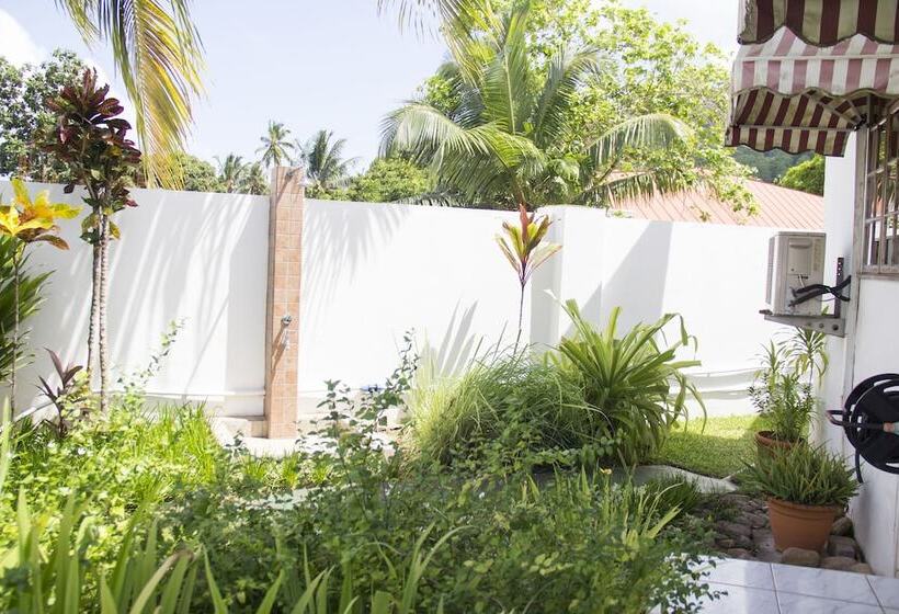 پانسیون Villa Caballero Luxury Chalets