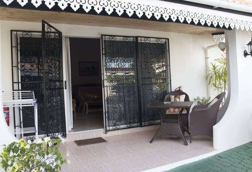 پانسیون Villa Caballero Luxury Chalets