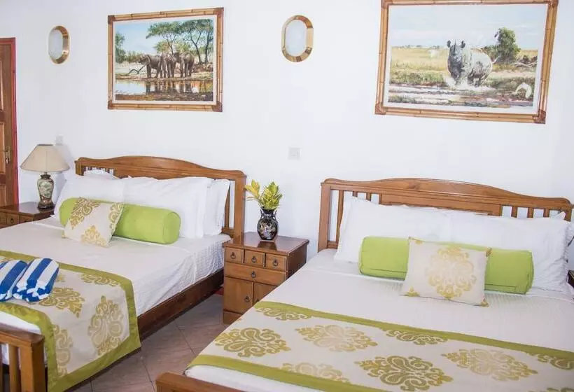 پانسیون Villa Caballero Luxury Chalets