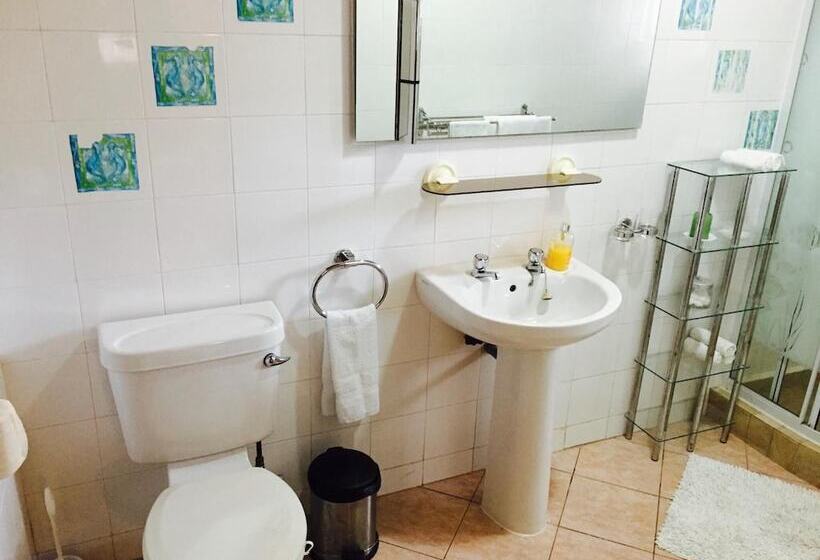 پانسیون Villa Caballero Luxury Chalets