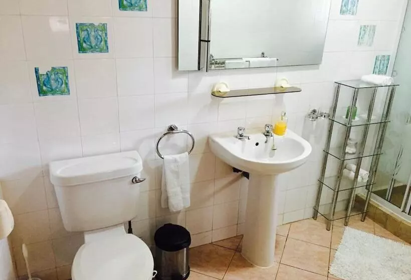 پانسیون Villa Caballero Luxury Chalets