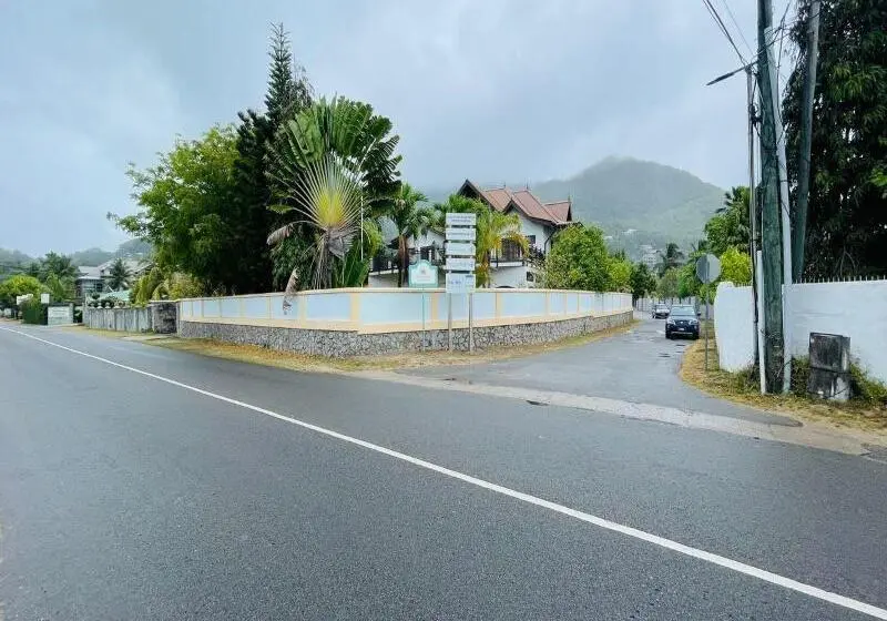 پانسیون Villa Caballero Luxury Chalets