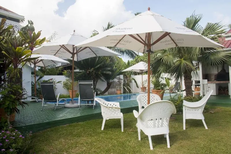 پانسیون Villa Caballero Luxury Chalets
