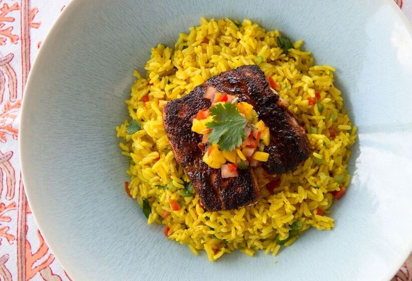 هتل Eleven Bahama House