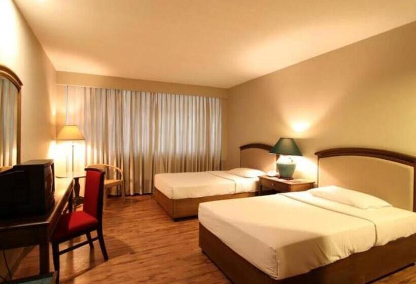 Отель Garden Orchid