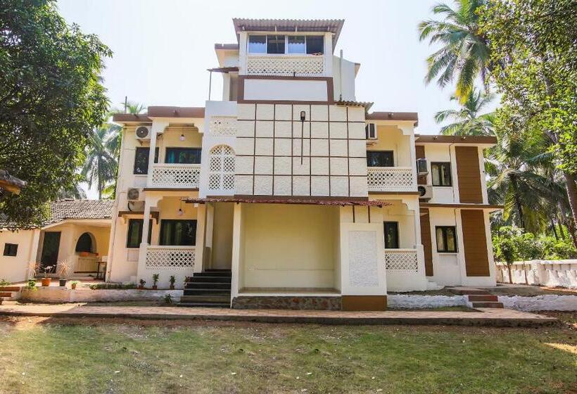 هتل La Petite By Oyo Rooms